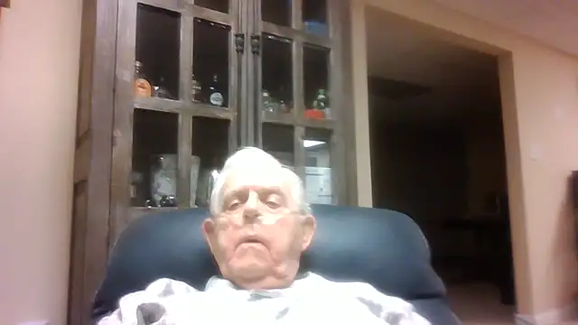 Snapshot of bootlegmanz chatting on June 3, 2026, 1:06 am bootlegmanz online show from June 3, 2026, 1:06 am
