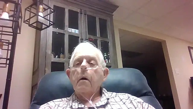 bootlegmanz online show from December 2, 2025, 4:41 pm