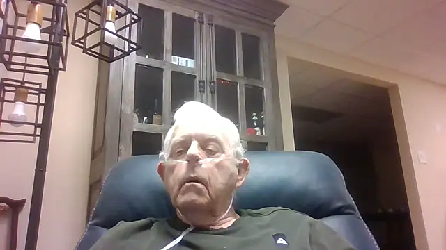 bootlegmanz online show from November 30, 2025, 4:52 pm