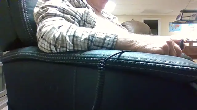 bootlegmanz online show from April 21, 2026, 1:42 am