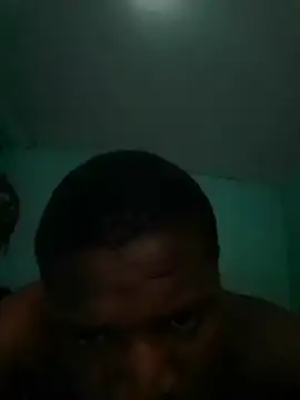 Algenis1232 online show from March 31, 2026, 5:04 pm