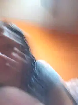 miicheele32 online show from September 24, 2025, 7:59 am