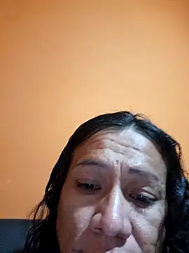 miicheele32 online show from September 16, 2025, 10:49 am