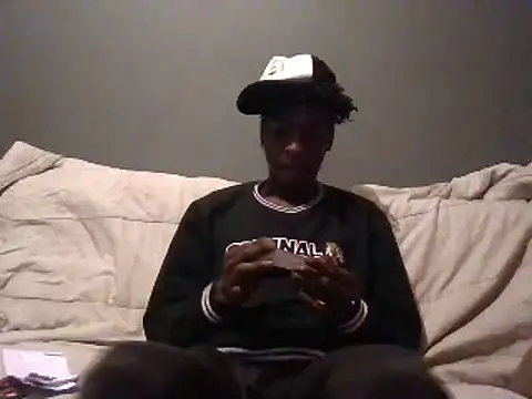 Snapshot of SmallGoodNutts chatting on February 6, 2025, 8:45 pm SmallGoodNutts online show from February 6, 2025, 8:45 pm