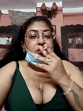 LAVERNIYA  online show from March 11, 2025, 1:01 pm