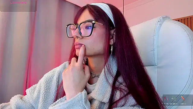 sophiecherry  online show from November 24, 2025, 10:21 pm