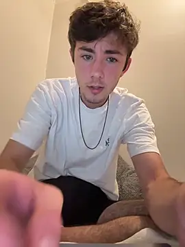 TheBestbrando88 online show from November 5, 2025, 3:53 am