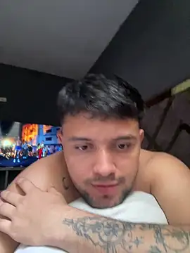 Snapshot of bruce__naughty chatting on October 19, 2025, 8:55 pm bruce naughty online show from October 19, 2025, 8:55 pm