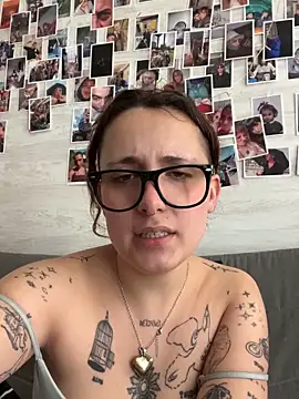 Hawitxui online show from April 16, 2026, 2:40 pm