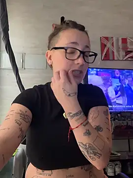 Hawitxui online show from April 11, 2026, 7:27 am