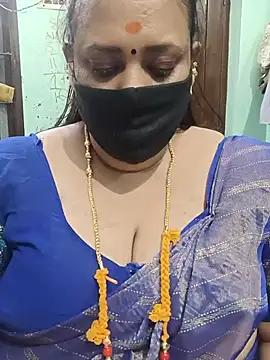 Snapshot of ashikaa_r chatting on July 25, 2026, 6:47 pm ashikaa r online show from July 25, 2026, 6:47 pm