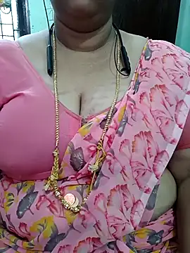 Snapshot of ashikaa_r chatting on May 14, 2026, 9:06 am ashikaa r online show from May 14, 2026, 9:06 am