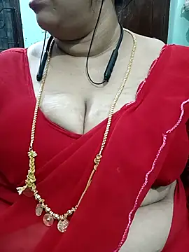 Snapshot of ashikaa_r chatting on May 5, 2026, 5:49 pm ashikaa r online show from May 5, 2026, 5:49 pm