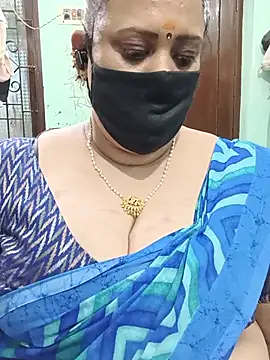 Snapshot of ashikaa_r chatting on June 14, 2026, 5:47 pm ashikaa r online show from June 14, 2026, 5:47 pm