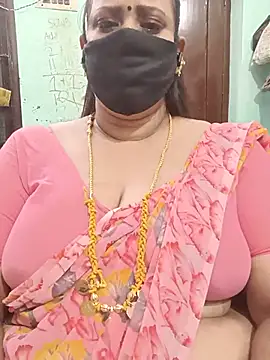 Snapshot of ashikaa_r chatting on July 4, 2026, 6:56 pm ashikaa r online show from July 4, 2026, 6:56 pm