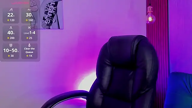 Snapshot of miah_connor chatting on October 15, 2025, 8:06 pm miah connor online show from October 15, 2025, 8:06 pm
