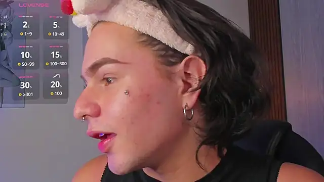 Snapshot of miah_connor chatting on November 12, 2025, 7:51 pm miah connor online show from November 12, 2025, 7:51 pm