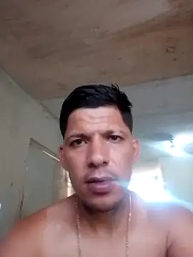 Snapshot of Alonsomadeira chatting on June 6, 2026, 2:22 pm Alonsomadeira online show from June 6, 2026, 2:22 pm