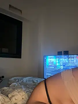 diosa202 online show from February 17, 2025, 3:47 am