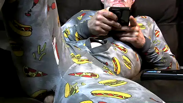 Snapshot of taboocanuck chatting on January 13, 2025, 6:38 pm taboocanuck online show from January 13, 2025, 6:38 pm