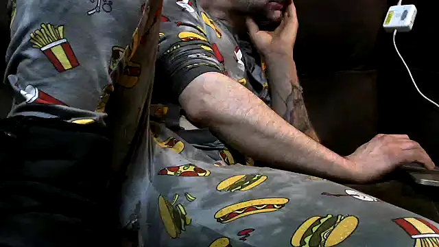 Snapshot of taboocanuck chatting on January 14, 2025, 12:22 am taboocanuck online show from January 14, 2025, 12:22 am