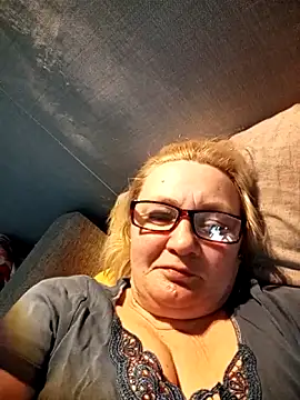 Snapshot of HelenaGlossX chatting on October 13, 2025, 11:34 am HelenaGlossX online show from October 13, 2025, 11:34 am