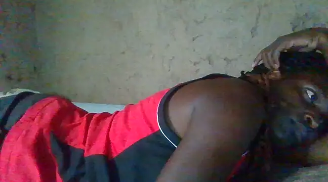 Snapshot of pretty_prickle chatting on February 10, 2025, 7:47 am pretty prickle online show from February 10, 2025, 7:47 am