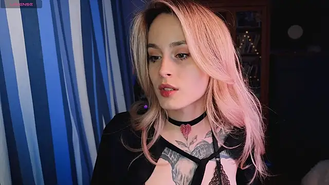 aviva faith online show from November 10, 2025, 4:34 pm