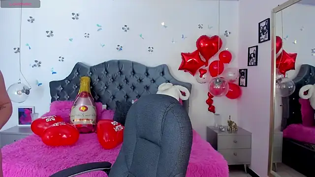 Snapshot of _Antonnela_ chatting on February 15, 2025, 1:38 pm Antonnela online show from February 15, 2025, 1:38 pm