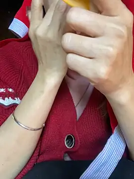 Laura8910 online show from February 27, 2025, 1:19 am