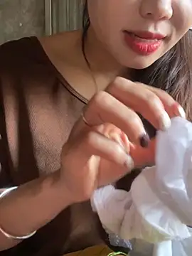 Laura8910 online show from March 21, 2025, 5:21 am