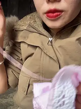 Laura8910 online show from March 7, 2025, 2:25 am