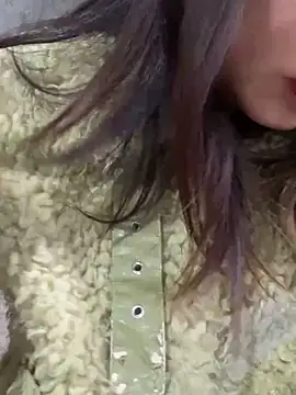 Laura8910 online show from March 11, 2025, 12:44 am