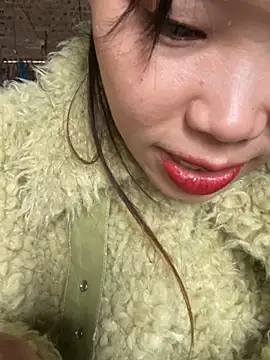 Laura8910 online show from February 20, 2025, 4:18 am