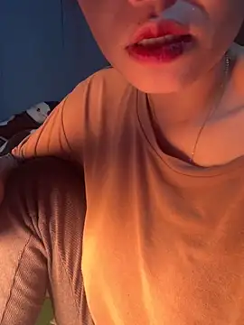 Laura8910 online show from January 2, 2025, 1:19 pm