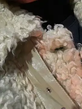 Laura8910 online show from January 31, 2025, 8:01 am