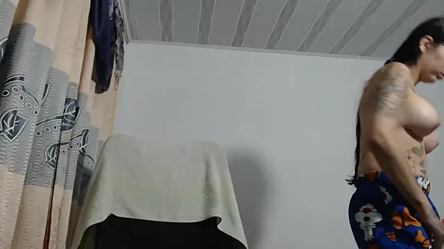 Snapshot of sweet_cutetras22 chatting on October 18, 2025, 10:28 am sweet cutetras22 online show from October 18, 2025, 10:28 am