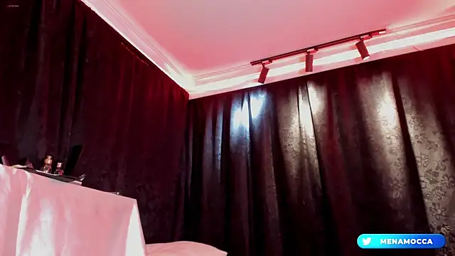 Snapshot of MiaKnox chatting on April 21, 2026, 12:12 am MiaKnox online show from April 21, 2026, 12:12 am