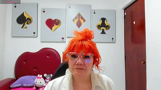 Salomeediaz  online show from April 1, 2026, 9:01 pm