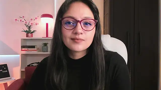 Snapshot of nahiapaws chatting on April 16, 2026, 6:30 pm nahiapaws online show from April 16, 2026, 6:30 pm