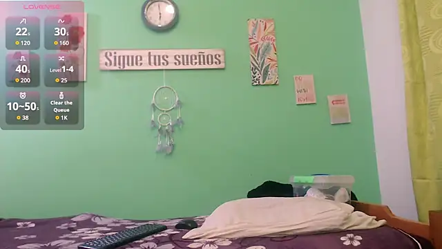 Snapshot of alisontitsmilk19 chatting on November 2, 2025, 12:48 am alisontitsmilk19 online show from November 2, 2025, 12:48 am