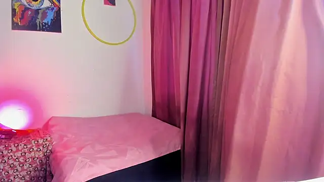 nicole volkov online show from February 3, 2025, 10:43 pm