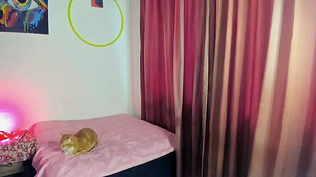 nicole volkov online show from February 6, 2025, 10:43 pm