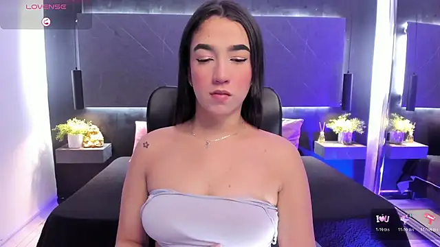 SaraaMills online show from March 26, 2026, 3:38 am