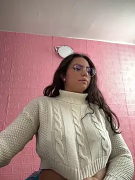 Snapshot of karol_9 chatting on March 22, 2025, 5:52 pm karol 9 online show from March 22, 2025, 5:52 pm