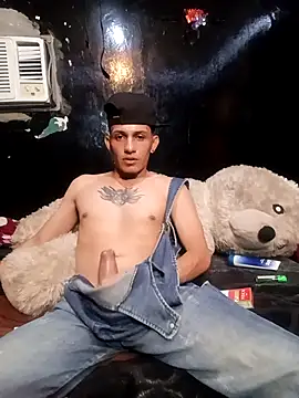 Snapshot of Ale21-345 chatting on February 28, 2026, 3:39 am Ale21-345 online show from February 28, 2026, 3:39 am