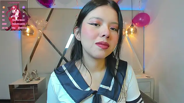 Snapshot of MarielQueenx chatting on January 22, 2025, 7:35 am MarielQueenx online show from January 22, 2025, 7:35 am