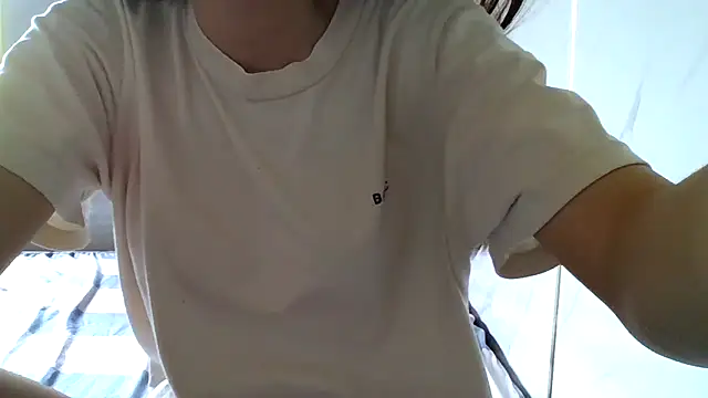 Snapshot of Layla_squirt88 chatting on April 9, 2026, 7:25 am Layla squirt88 online show from April 9, 2026, 7:25 am