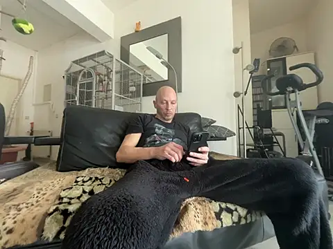 Snapshot of Germankink chatting on February 16, 2026, 11:31 am Germankink online show from February 16, 2026, 11:31 am