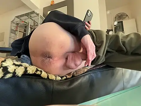 Snapshot of Germankink chatting on March 3, 2025, 4:26 pm Germankink online show from March 3, 2025, 4:26 pm